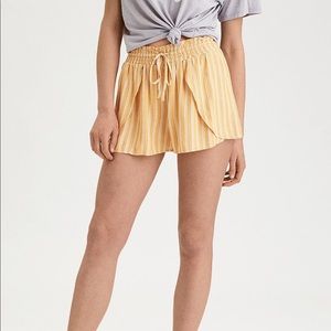 American Eagle Yellow Shorts Small